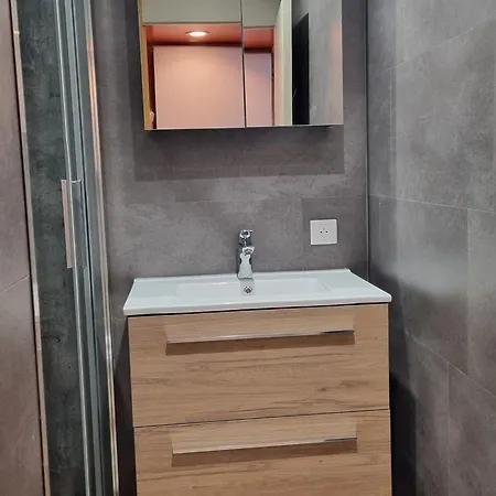 Appartement Fonctionnel 2 Pers · Proche Des Pistes · Vue Vallée - Fr-1-181-2874